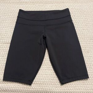 Lululemon tight shorts